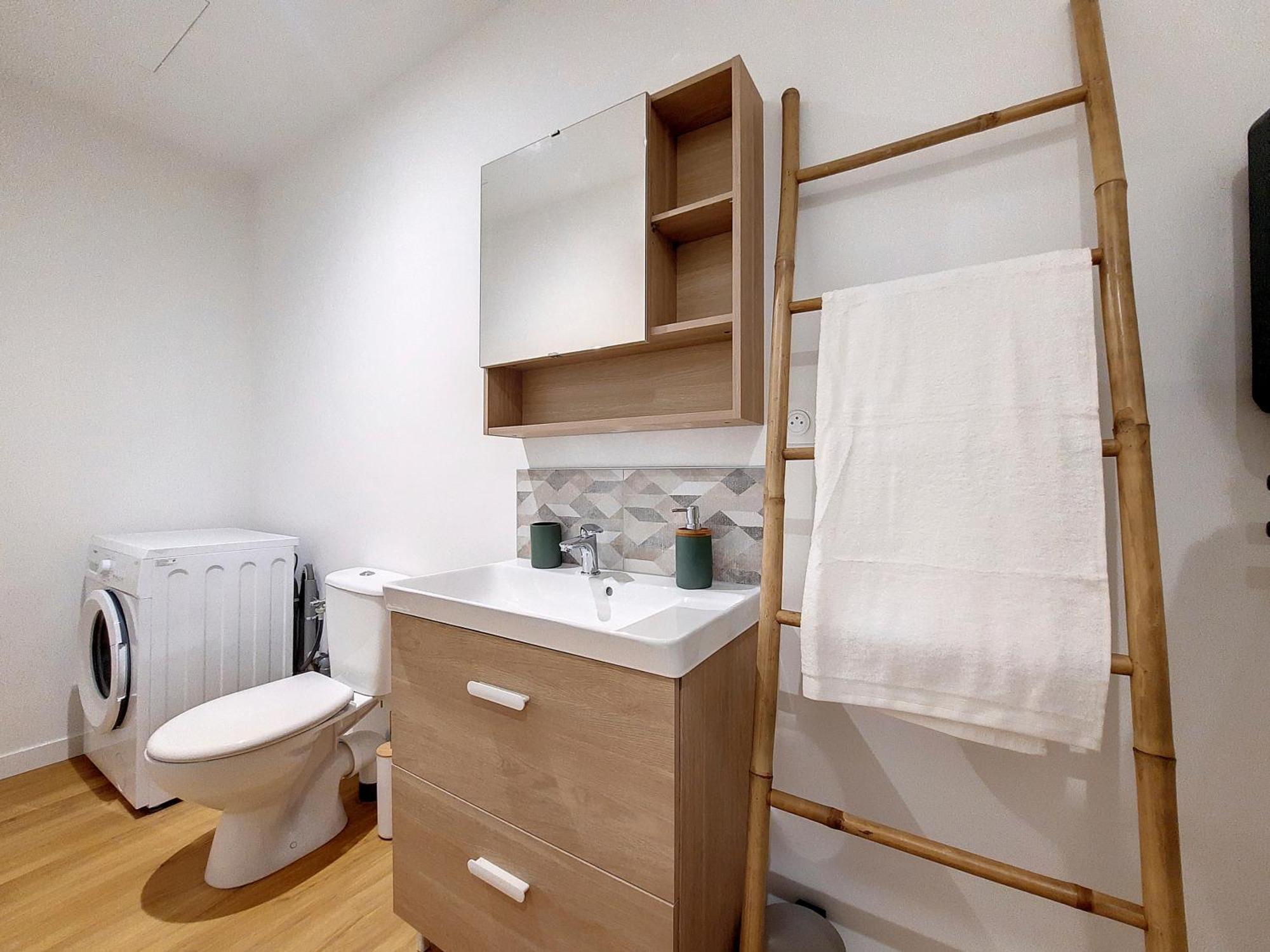 Le Nordique - 2 Chambres - Fibre Wifi - Netflix - Menage Inclus 塔布 外观 照片